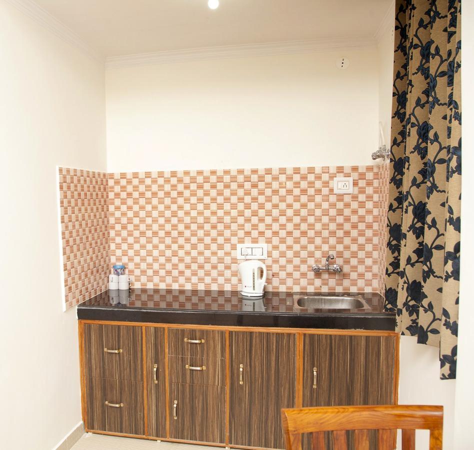 Hotel Shivalay Дхарамсала Екстериор снимка